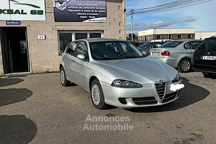 Alfa Romeo 147 1.6 105CH DESIGN TI 5P - <small></small> 3.999 € <small>TTC</small> - #3