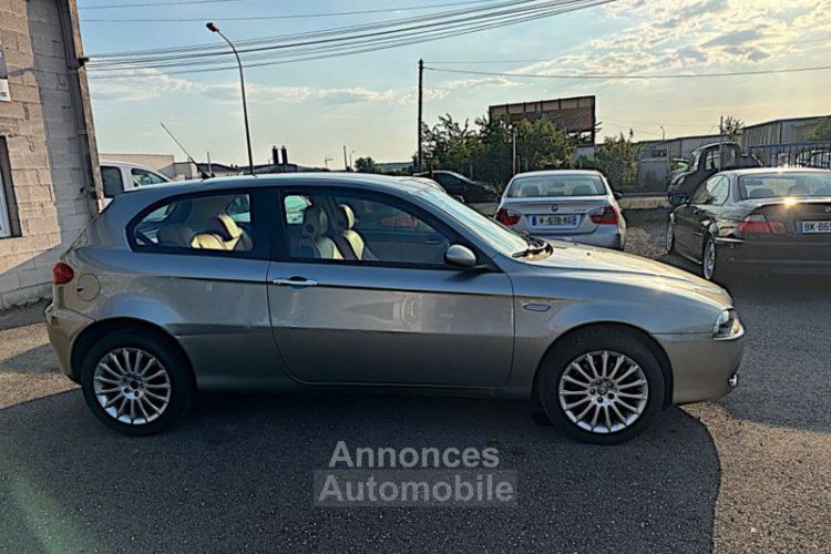 Alfa Romeo 147 1.6 120CH SELECTIVE 5P - <small></small> 3.999 € <small>TTC</small> - #4