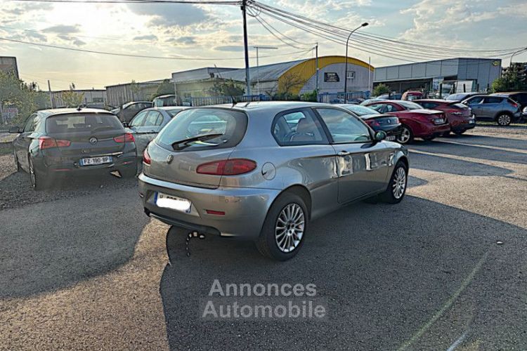 Alfa Romeo 147 1.6 120CH SELECTIVE 5P - <small></small> 3.999 € <small>TTC</small> - #5