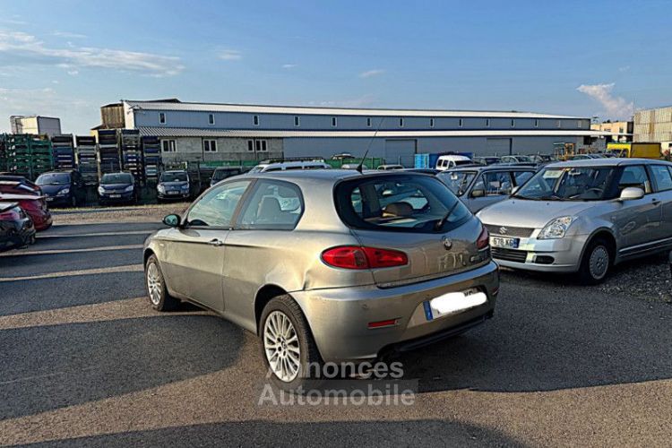 Alfa Romeo 147 1.6 120CH SELECTIVE 5P - <small></small> 3.999 € <small>TTC</small> - #7