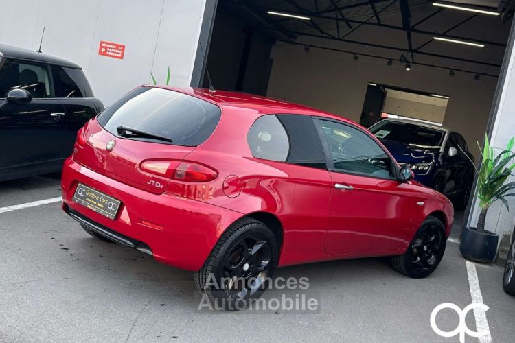 Alfa Romeo 147 1.9 JTD FAIBLE KILOMETRAGE - <small></small> 4.990 € <small>TTC</small> - #5