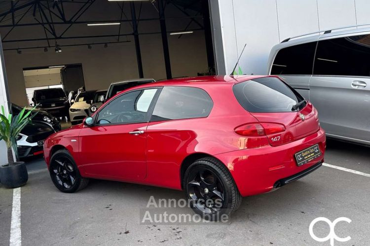 Alfa Romeo 147 1.9 JTD FAIBLE KILOMETRAGE - <small></small> 4.990 € <small>TTC</small> - #7