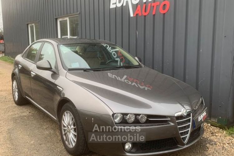 Alfa Romeo 159 1.9 jtd 150ch qtronic progression - <small></small> 7.490 € <small>TTC</small> - #1