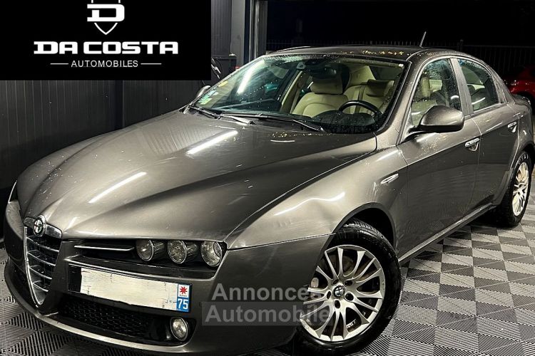 Alfa Romeo 159 1.9 JTDM 120 Cv INTERIEUR CUIR BLUETOOTH REGULATEUR / 93 550 Kms - GARANTIE 1 AN - <small></small> 7.970 € <small>TTC</small> - #1