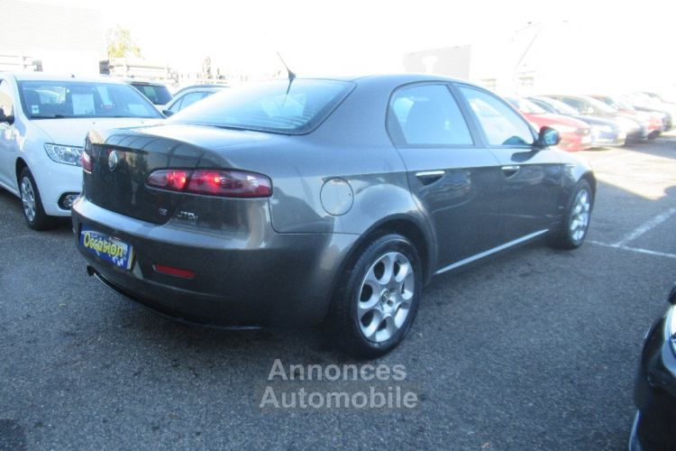 Alfa Romeo 159 1.9 JTDm 16V Distinctive - <small></small> 3.490 € <small>TTC</small> - #4