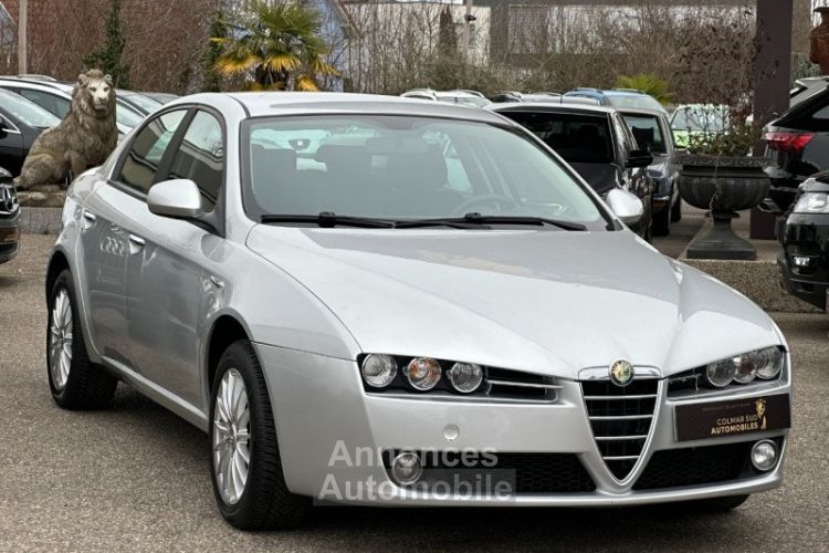 Alfa Romeo 159 1.9 JTS DISTINCTIVE - <small></small> 6.490 € <small>TTC</small> - #1