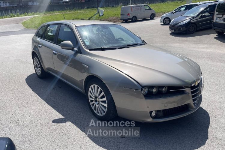 Alfa Romeo 159 JTDM - <small></small> 4.800 € <small>TTC</small> - #1