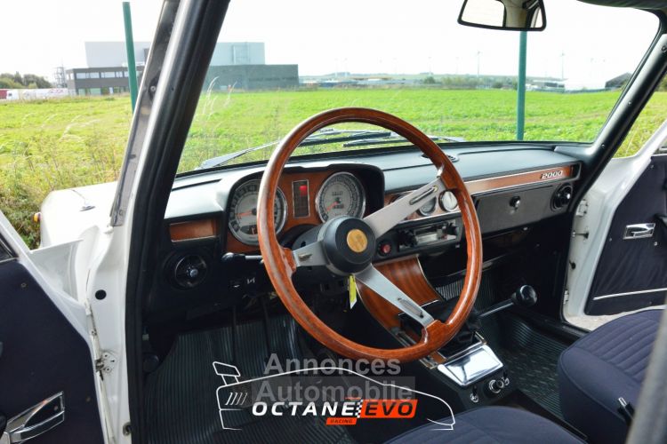 Alfa Romeo 2000 Berlina - <small></small> 20.499 € <small>TTC</small> - #27