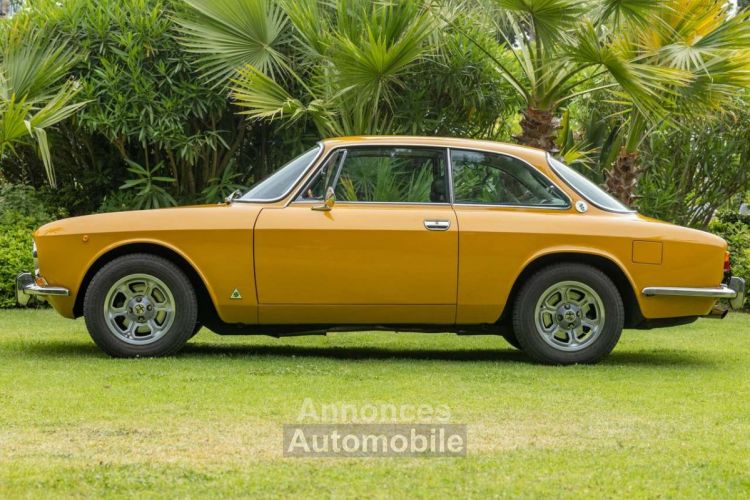 Alfa Romeo 2000 Coupé Bertone - <small></small> 44.990 € <small>TTC</small> - #2