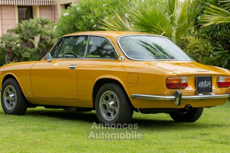 Alfa Romeo 2000 Coupé Bertone - <small></small> 44.990 € <small>TTC</small> - #3