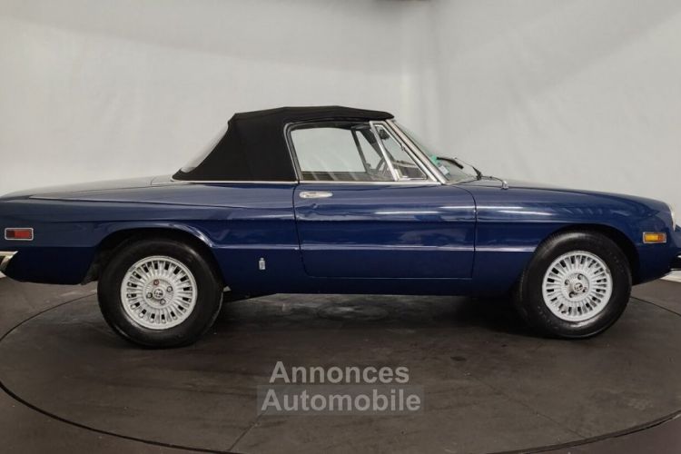 Alfa Romeo 2000 Spider - <small></small> 22.000 € <small>TTC</small> - #24