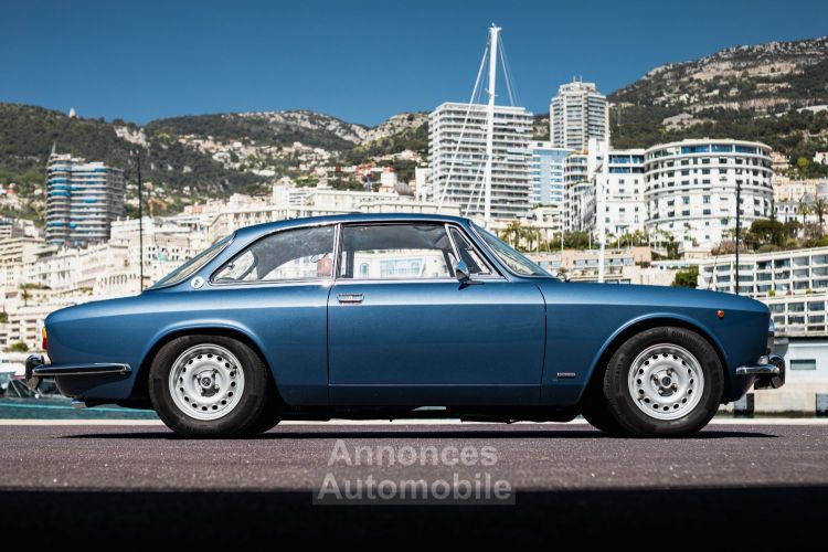 Alfa Romeo 2000 VELOCE BY BERTONE - MONACO - <small></small> 79.900 € <small>TTC</small> - #5