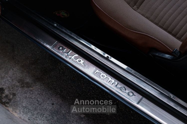 Alfa Romeo 2000 VELOCE BY BERTONE - MONACO - <small></small> 79.900 € <small>TTC</small> - #16