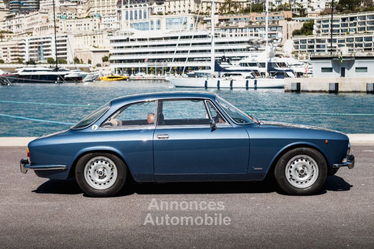 Alfa Romeo 2000 VELOCE BY BERTONE - MONACO - <small></small> 79.900 € <small>TTC</small> - #50