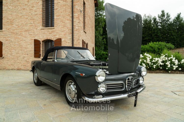 Alfa Romeo 2600 SPIDER TOURING - <small></small> 139.000 € <small></small> - #31