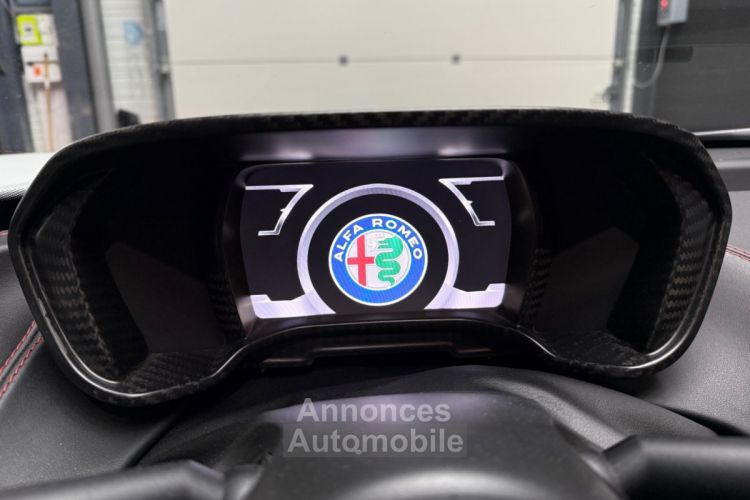 Alfa Romeo 4C 1750 Tbi 240 ch TCT Standard Edition - <small></small> 69.980 € <small>TTC</small> - #22