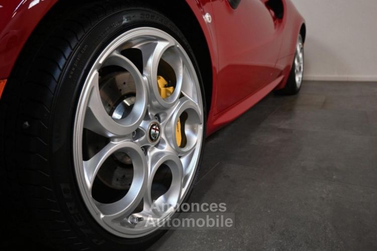 Alfa Romeo 4C 240 BV TCT COUPE Standard Edition - <small></small> 75.900 € <small>TTC</small> - #2