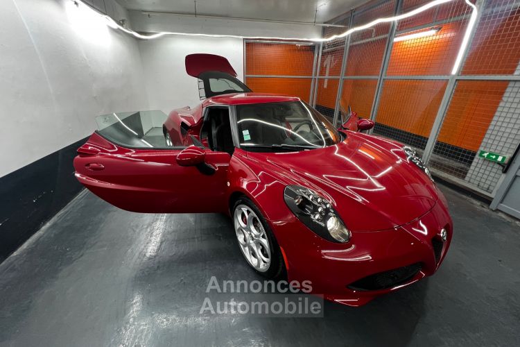 Alfa Romeo 4C ALFA ROMEO 4C - <small></small> 69.900 € <small>TTC</small> - #36