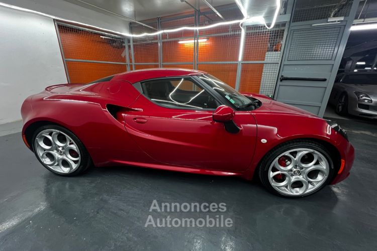 Alfa Romeo 4C ALFA ROMEO 4C - <small></small> 69.900 € <small>TTC</small> - #52