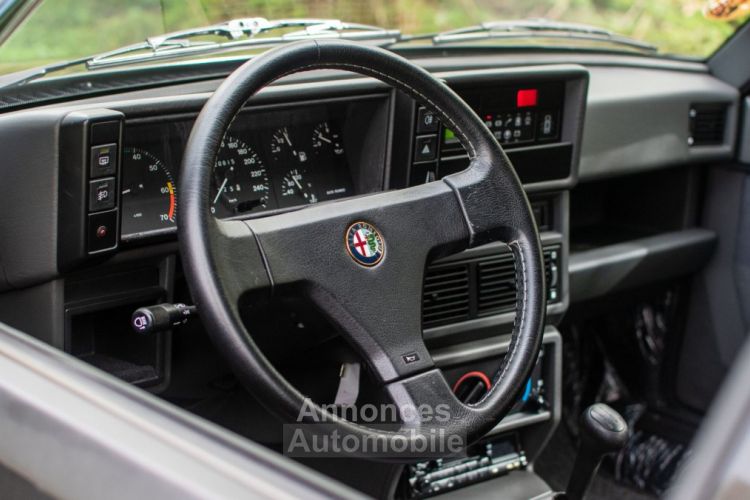 Alfa Romeo 75 Twin Spark ASN n° 1662 - <small></small> 34.900 € <small>TTC</small> - #14