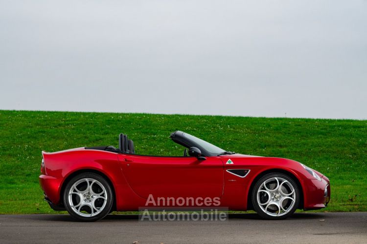 Alfa Romeo 8C - <small></small> 265.000 € <small>TTC</small> - #25