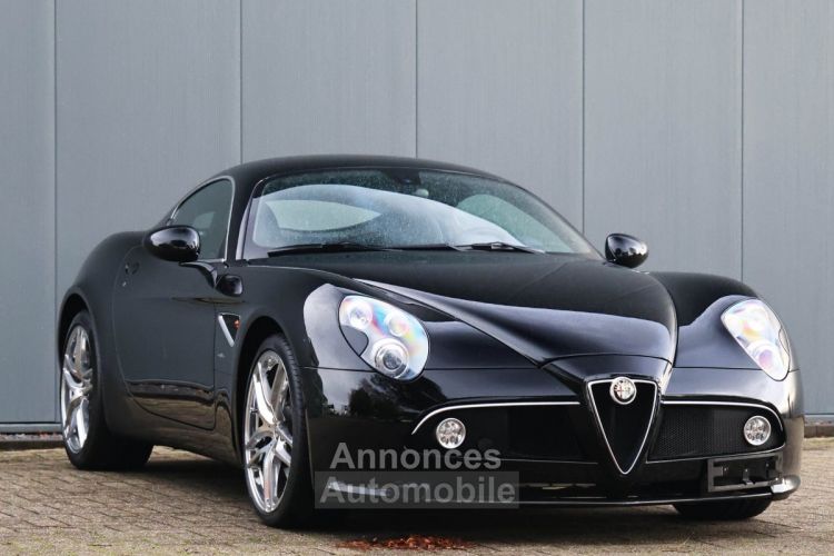 Alfa Romeo 8C Competizione 4.7-liter V8 engine 450 HP - <small></small> 325.000 € <small>TTC</small> - #21