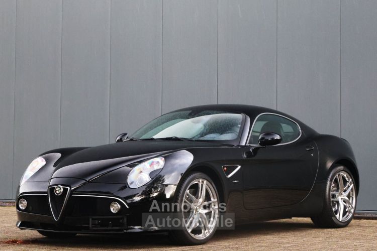 Alfa Romeo 8C Competizione 4.7-liter V8 engine 450 HP - <small></small> 325.000 € <small>TTC</small> - #23