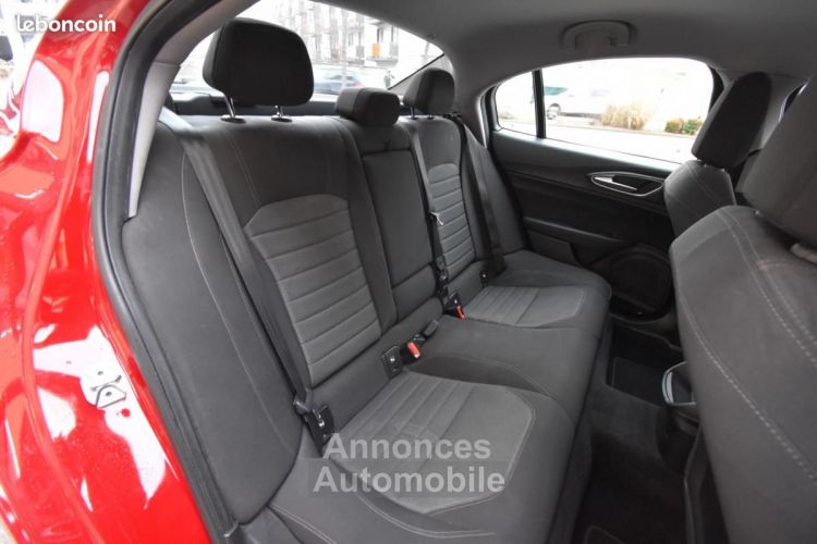 Alfa Romeo Giulia 136 CH BUSINESS GARANTIE 6 MOIS - <small></small> 19.990 € <small>TTC</small> - #11