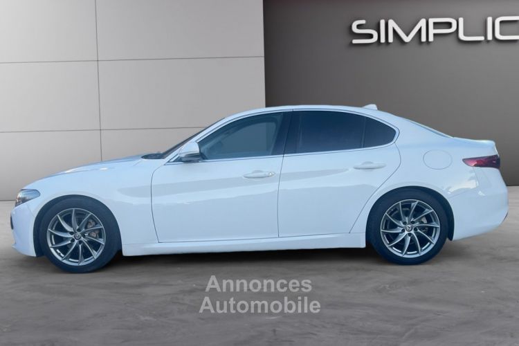 Alfa Romeo Giulia 2.0 TB 200 ch AT8 Sport - <small></small> 26.990 € <small>TTC</small> - #5