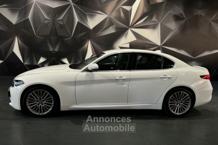 Alfa Romeo Giulia 2.0 TB 200CH AT8 - <small></small> 24.490 € <small>TTC</small> - #3