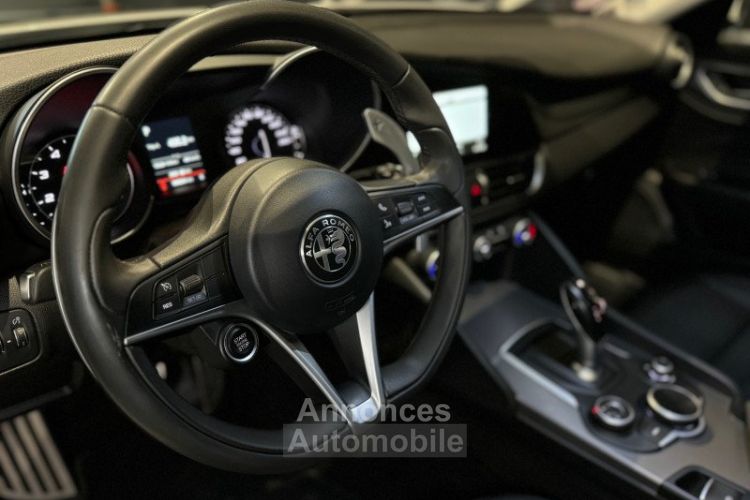 Alfa Romeo Giulia 2.0 TB 200CH AT8 - <small></small> 24.490 € <small>TTC</small> - #8