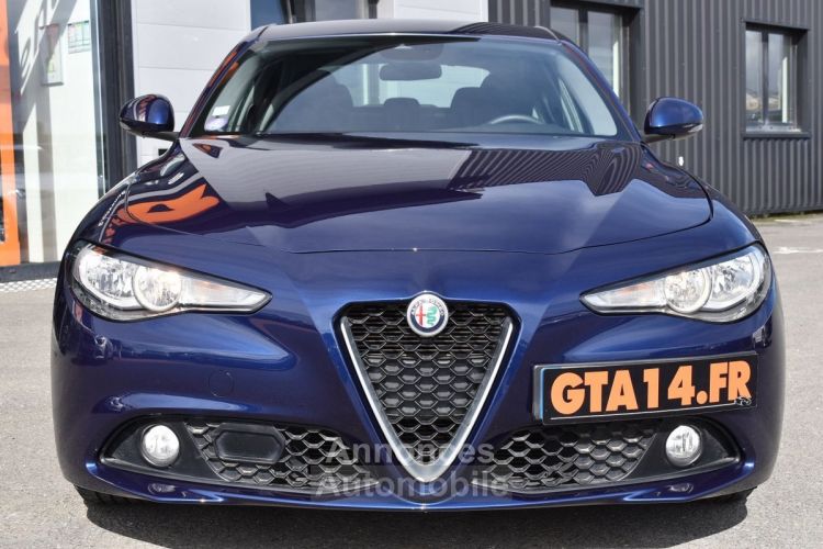 Alfa Romeo Giulia 2.0 TB 200CH AT8 MY19 12CV - <small></small> 24.890 € <small>TTC</small> - #17