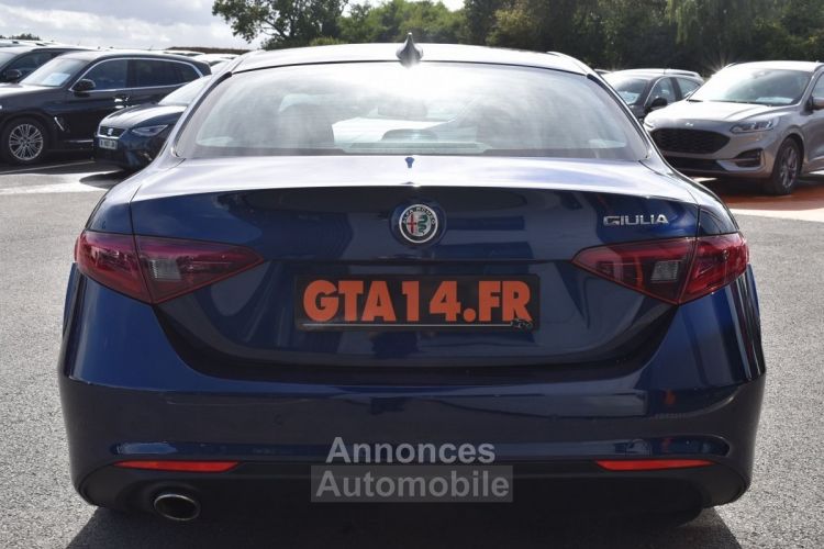 Alfa Romeo Giulia 2.0 TB 200CH AT8 MY19 12CV - <small></small> 24.890 € <small>TTC</small> - #18