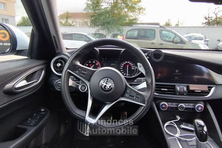 Alfa Romeo Giulia 2.0 TB 280 ch VELOCE Q4 BVA + 4 JANTES D'ORIGINE - <small></small> 27.489 € <small>TTC</small> - #14