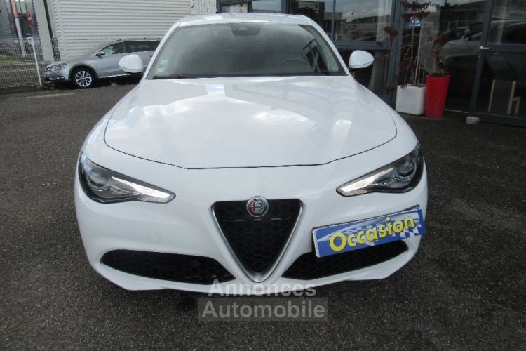 Alfa Romeo Giulia 2.2 180 ch AT8 Lusso - <small></small> 19.990 € <small>TTC</small> - #2