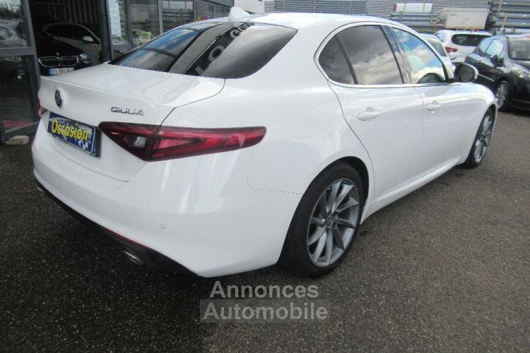 Alfa Romeo Giulia 2.2 180 ch AT8 Lusso - <small></small> 19.990 € <small>TTC</small> - #4