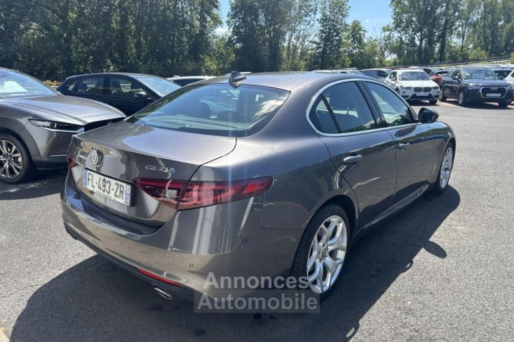 Alfa Romeo Giulia 2.2 D - 190 - BVA 2019 Super GPS + Camera AR - <small></small> 23.990 € <small>TTC</small> - #7