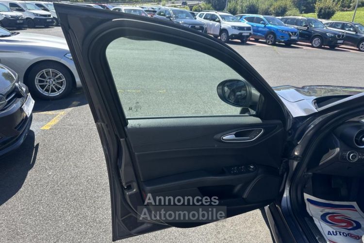 Alfa Romeo Giulia 2.2 D - 190 - BVA 2019 Super GPS + Camera AR - <small></small> 23.990 € <small>TTC</small> - #28