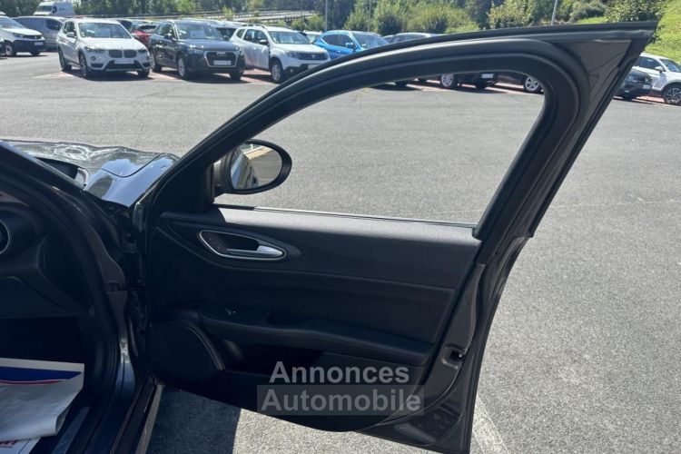 Alfa Romeo Giulia 2.2 D - 190 - BVA 2019 Super GPS + Camera AR - <small></small> 23.990 € <small>TTC</small> - #33