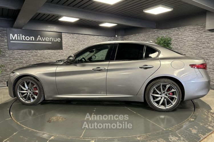 Alfa Romeo Giulia 2.2 D - 190 - BVA Super - <small></small> 24.990 € <small></small> - #8