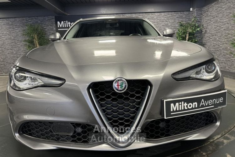 Alfa Romeo Giulia 2.2 D - 190 - BVA Super - <small></small> 24.990 € <small></small> - #25