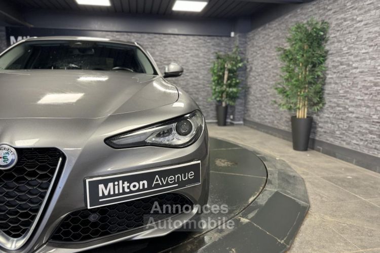 Alfa Romeo Giulia 2.2 D - 190 - BVA Super - <small></small> 24.990 € <small></small> - #28