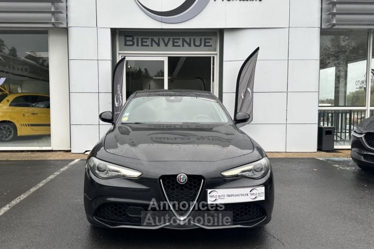 Alfa Romeo Giulia 2.2 D - 210 - BVA Veloce Q4 GPS + CAMERA AR + TOIT OUVRANT - <small></small> 19.990 € <small>TTC</small> - #2