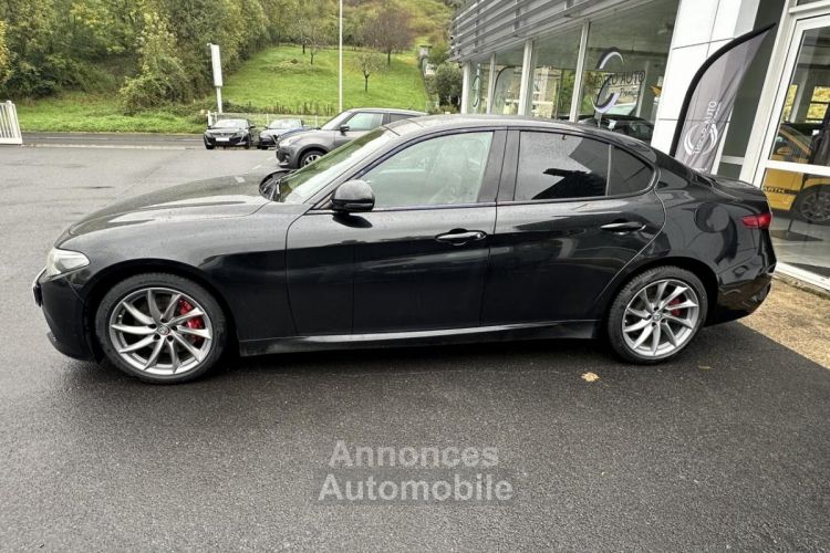 Alfa Romeo Giulia 2.2 D - 210 - BVA Veloce Q4 GPS + CAMERA AR + TOIT OUVRANT - <small></small> 19.990 € <small>TTC</small> - #4