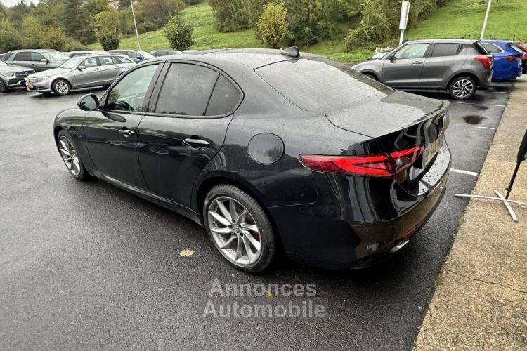 Alfa Romeo Giulia 2.2 D - 210 - BVA Veloce Q4 GPS + CAMERA AR + TOIT OUVRANT - <small></small> 19.990 € <small>TTC</small> - #5