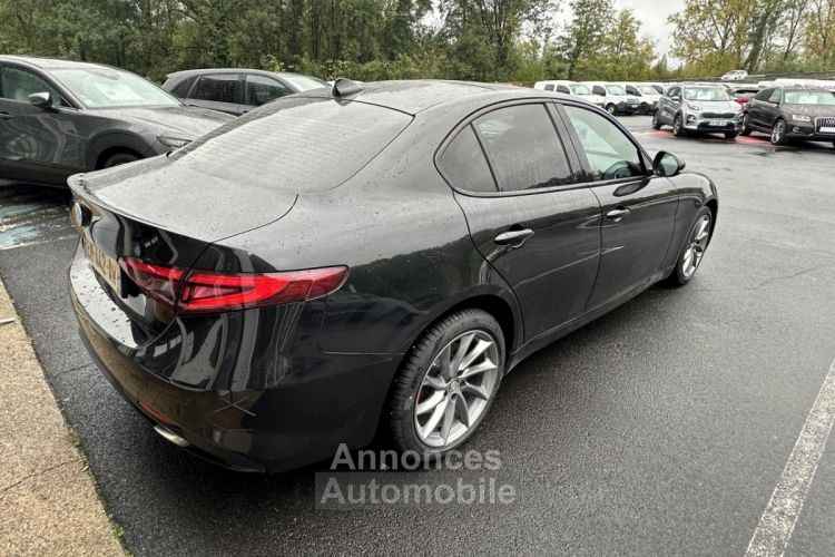 Alfa Romeo Giulia 2.2 D - 210 - BVA Veloce Q4 GPS + CAMERA AR + TOIT OUVRANT - <small></small> 19.990 € <small>TTC</small> - #7