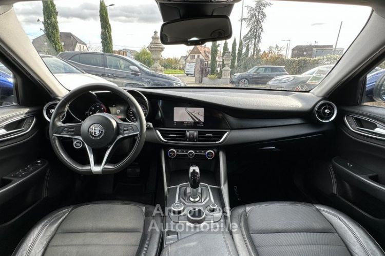 Alfa Romeo Giulia 2.2 JTD 150CH SUPER AT8 - <small></small> 13.990 € <small>TTC</small> - #3