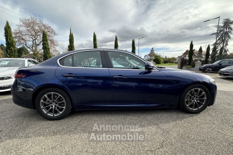 Alfa Romeo Giulia 2.2 JTD 150CH SUPER AT8 - <small></small> 13.990 € <small>TTC</small> - #5