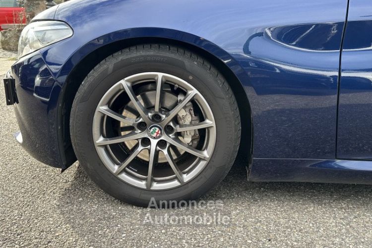 Alfa Romeo Giulia 2.2 JTD 150CH SUPER AT8 - <small></small> 13.990 € <small>TTC</small> - #14