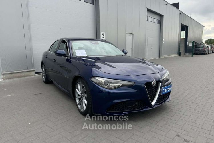 Alfa Romeo Giulia 2.2 JTDm Super-GPS-CUIR-CAMERA-GARANTIE.12.MOIS- - <small></small> 16.990 € <small>TTC</small> - #1